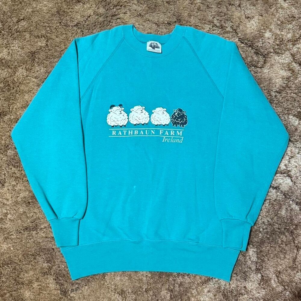 Vintage Ireland Black Sheep Crewneck Sweatshirt Medium